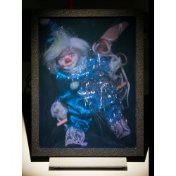 Clown sur une balançoire (par Vladimir) 15x20cm